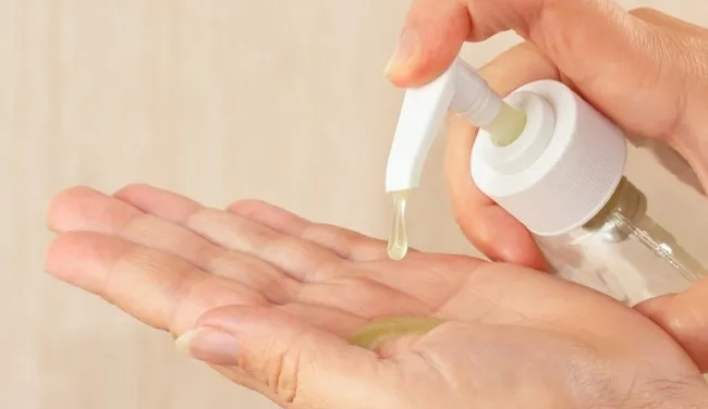 Milyonlarca insanın kullandığı dezenfektan kullanımında kritik uyarı: Kör edebilir