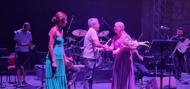 CHP’li belediye PKK sempatizanını el üstünde tuttu!