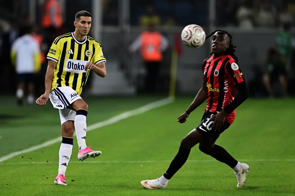 canli-genclerbirligi-fenerbahce-1786823935241.jpg Kanarya perdeyi mağlubiyetle açtı! Maç sonucu: Gençlerbirliği 2-1 Fenerbahçe - 3