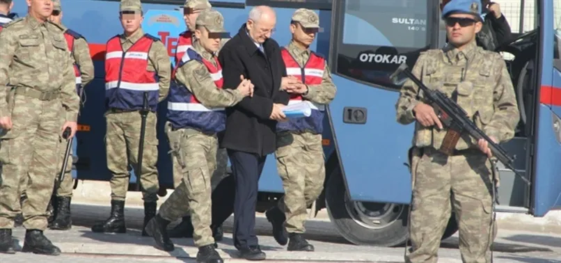 Darbeci Huduti'nin ayakkabılarındaki bağcıklar çözüldü