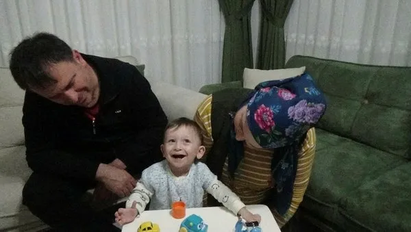 Dünyanın ilk rahim nakli ile doğan Ömer Özkan 20 aylık oldu! Anne Derya Sert konuştu - 1