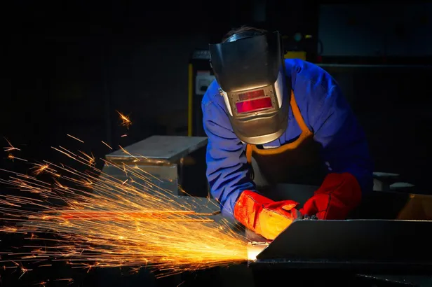 taseron-isciye-kadro-cikti-mi-ne-zaman-cikacak-90-bin-isciye-kadro-kimleri-kapsiyor-2024-mart-son-durum-ne-1709455122265.jpg Taşeron işçiye kadro çıktı mı, ne zaman çıkacak? 90 bin işçiye kadro kimleri kapsıyor? 2024 Mart son durum ne? - 4