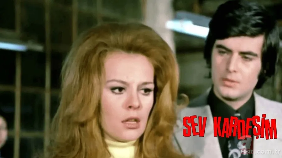 Hülya Koçyiğit'in kız kardeşi Yeşilçam yıldızı çıktı! Meğer ablasından önce... 1