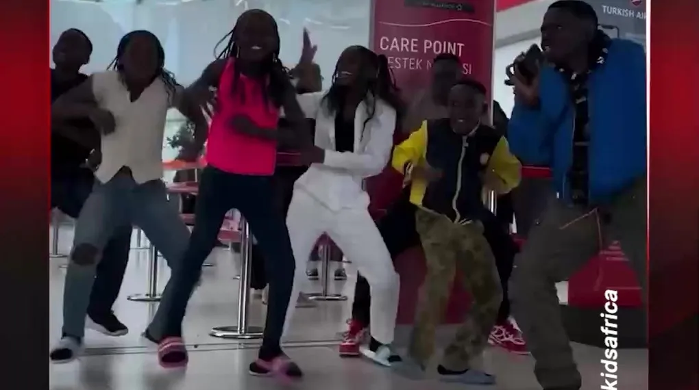 UGANDALI DANSÇI GENÇLER TÜRKİYE'DE