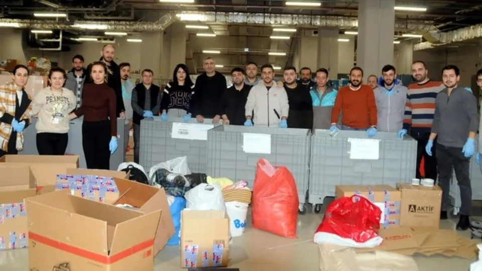 Turkuvaz Medya'dan Kahramanmaraş merkezli 10 ili etkileyen deprem bölgesine destek