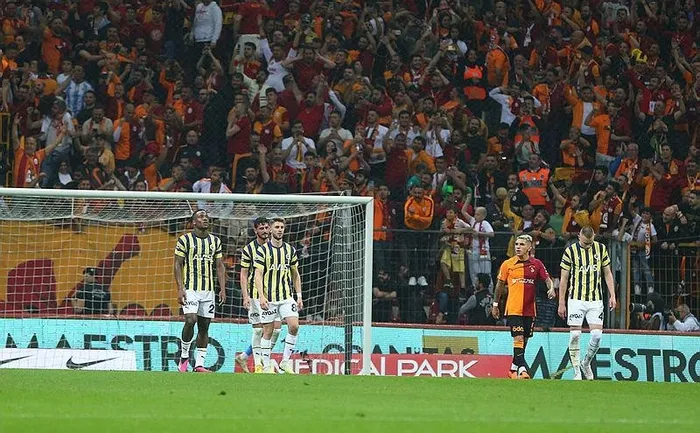 super-kupa-bilmecesi-yarin-cozulecek-fenerbahce-sahaya-cikacak-mi-galatasaray-cephesi-ne-yapacak-1712393016837.jpeg Süper Kupa bilmecesi çözülüyor! Fenerbahçe sahaya çıkacak mı? Galatasaray cephesi Şanlıurfa'da... - 7