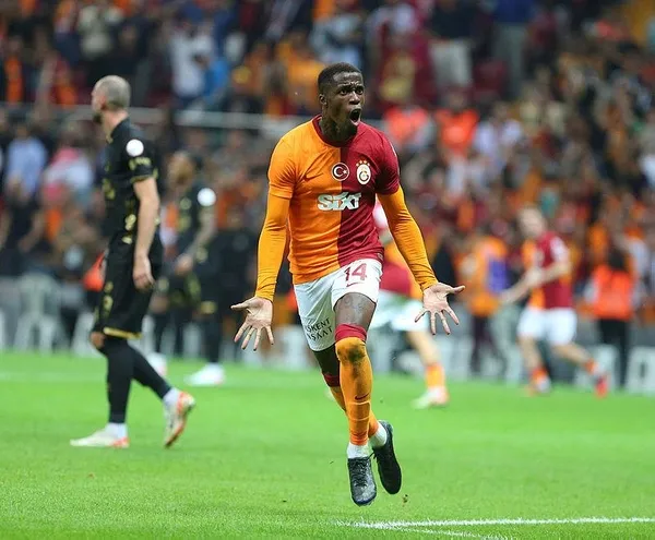 1696329393291.jpeg İngilizlerden Manchester United-Galatasaray maçıyla ilgili flaş skor tahmini: Wilfried Zaha... - 3