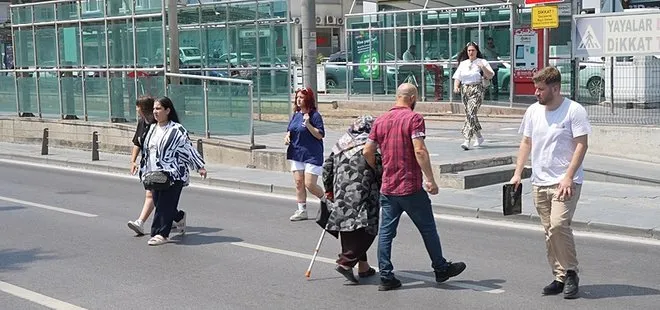 Yayaların ölümle burun buruna geçiş yarışı! Kamu binalarına erişim için ölümü göz alıyorlar
