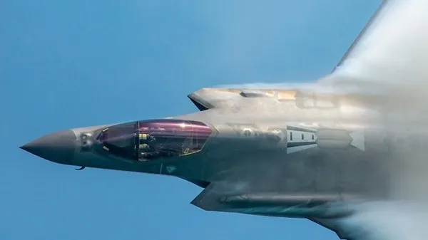 ABD de Türkiye’ye karşı Yunanistan’ı seçti! F-35 savaş jeti satacak!