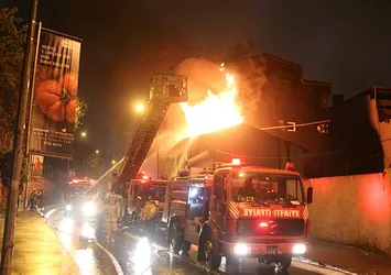 İstanbul Eyüpsultan'da iş yeri yangını