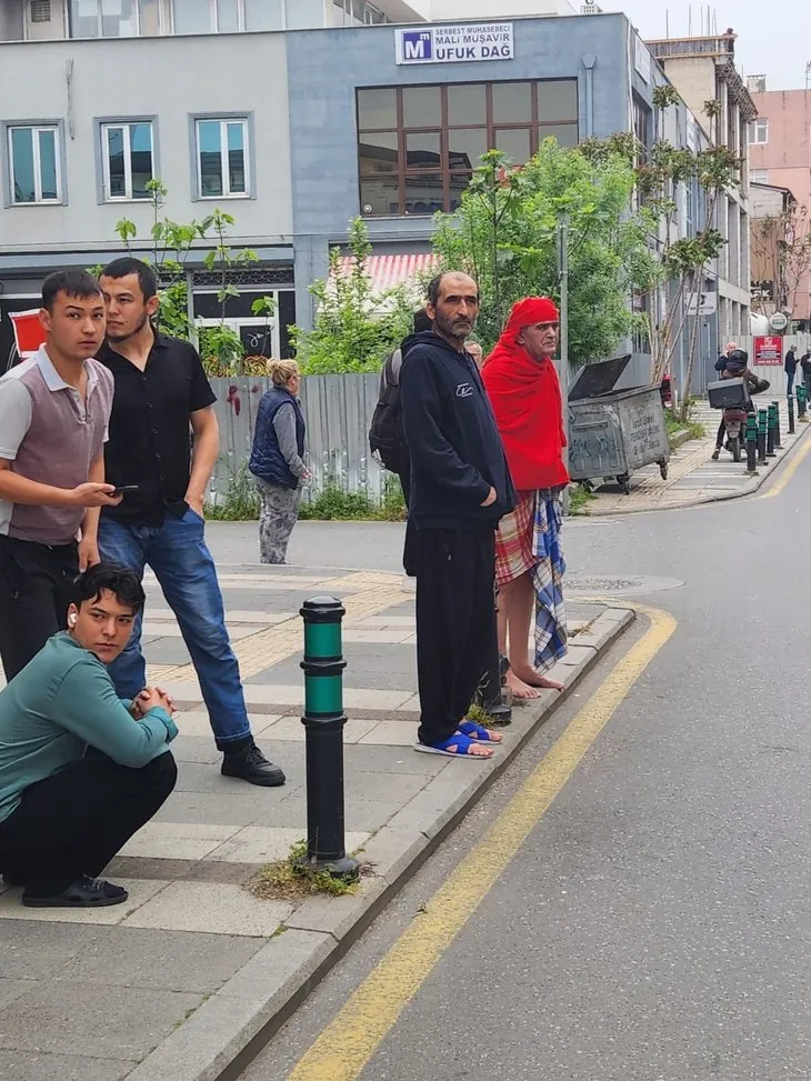 Depreme hamamda yakalandı peştamalla kaçtı