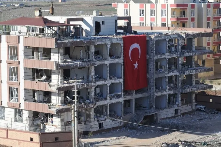 Viranşehir’deki hain saldırıda 1 ton bomba kullanılmış
