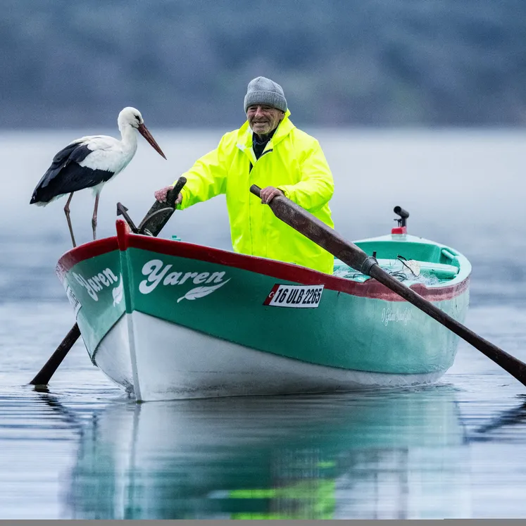 Yaren Leylek 15. yılında yine Adem Amca’nın kayığında