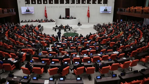 tbmmden-kazakistan-bildirisi-olaylarin-normale-donmeye-baslamasindan-memnuniyet-duyuyoruz-1642002716255.jpg
