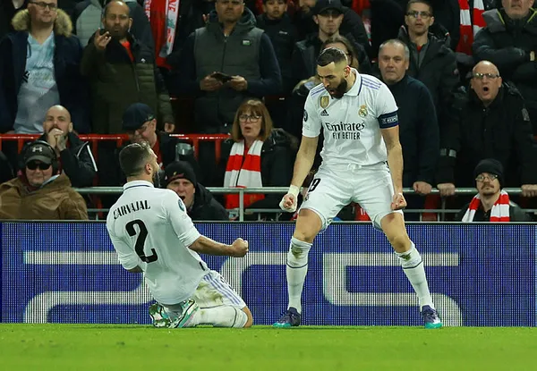 real-madridden-tarihi-geri-donus-liverpool-2-0a-ragmen-direnemedi-anfield-buyuk-sok-yasadi-1677016621485.jpg Real Madrid'den tarihi geri dönüş! Liverpool 2-0'a rağmen direnemedi... Anfield büyük şok yaşadı - 1