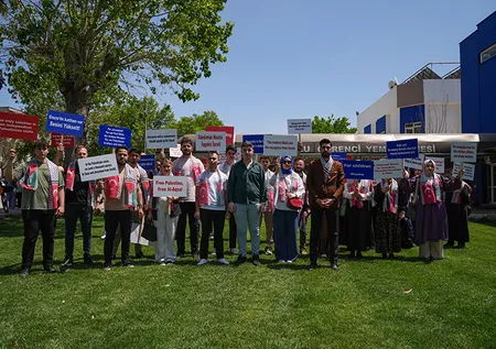  Türkiye'nin dört bir yanındaki üniversitelilerden katil İsrail'e protesto! "Bugünün Nazi'si işgalci İsrail"