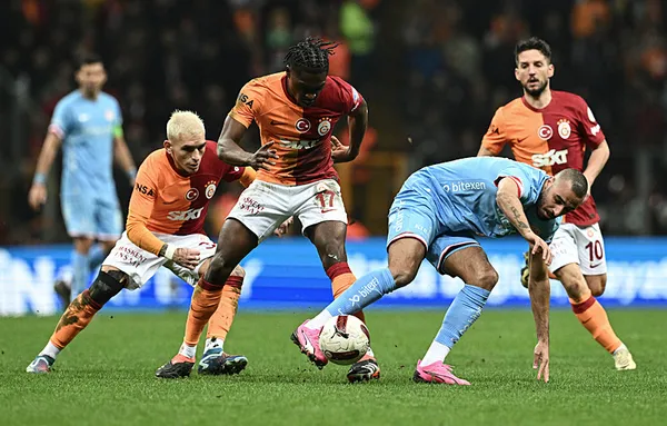 rams-parkta-sahne-kerry-potterin-galatasaray-yeniden-zirveye-oturdu-1708976243338.jpg Rams Park'ta sahne "Kerry" Potter'ın! Galatasaray yeniden zirveye oturdu - 5