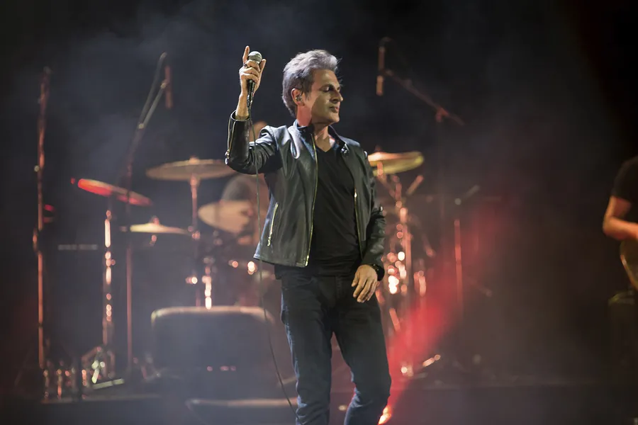 teomana-hayranindan-isyan-5-bin-liram-sahnede-can-cekisiyor-1773207996405.jpg Teoman'a hayranından isyan: "5 bin liram sahnede can çekişiyor" - 3