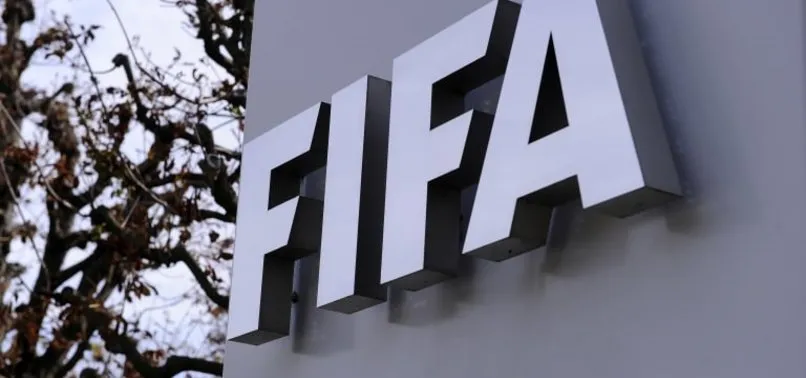 FIFA'dan tarihi karar! Oyuncu değişikliği sayısı 5'e yükseldi