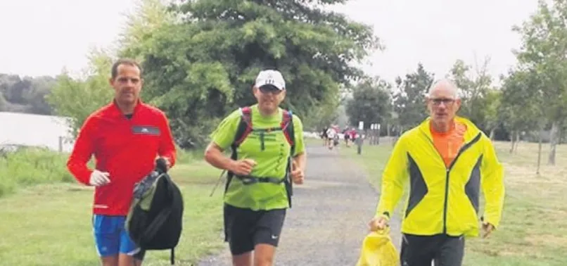 Dünyaya yayılan yeni trend: Koşarken çöp topla!
