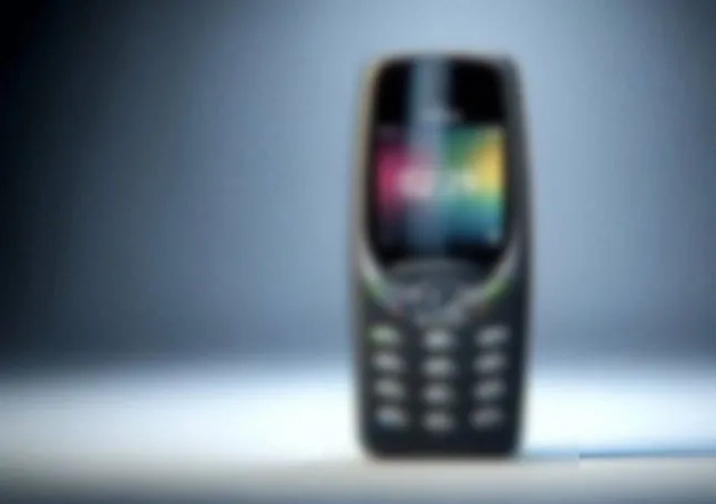90’ların ikonik tuşlu telefonu Nokia 3210 geri dönüyor! Yepyeni özellikleri ile yine dikkatleri üzerine toplamayı hedefliyor