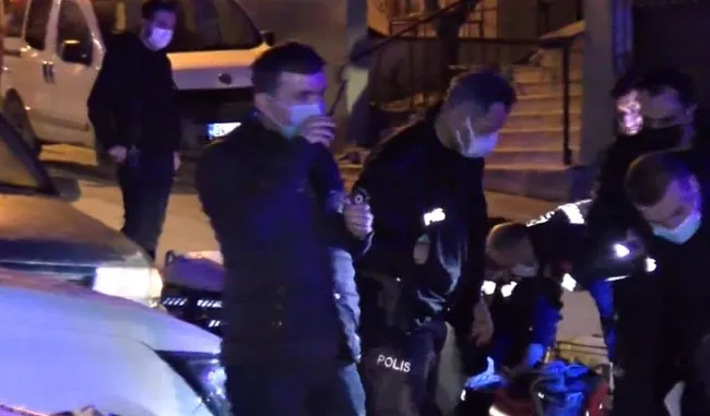 İstanbul’da kan donduran olay! Sokakta tartıştığı eşini silahla vurup intihar etti - 5