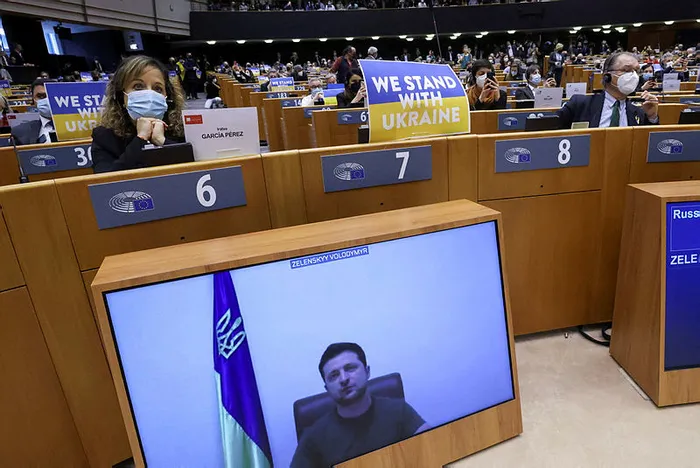 Son dakika: Ukrayna AB üyesi olacak mı? Cumhurbaşkanı Zelenskiy Avrupa Parlamentosu'na seslendi - 1