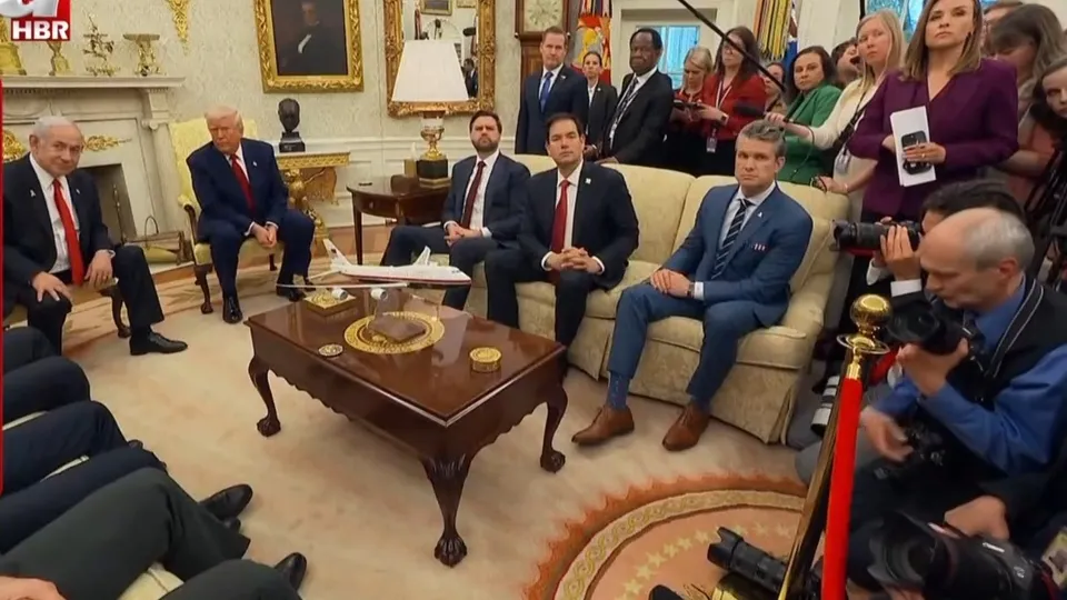 Netanyahu Katar’dan özür diledi