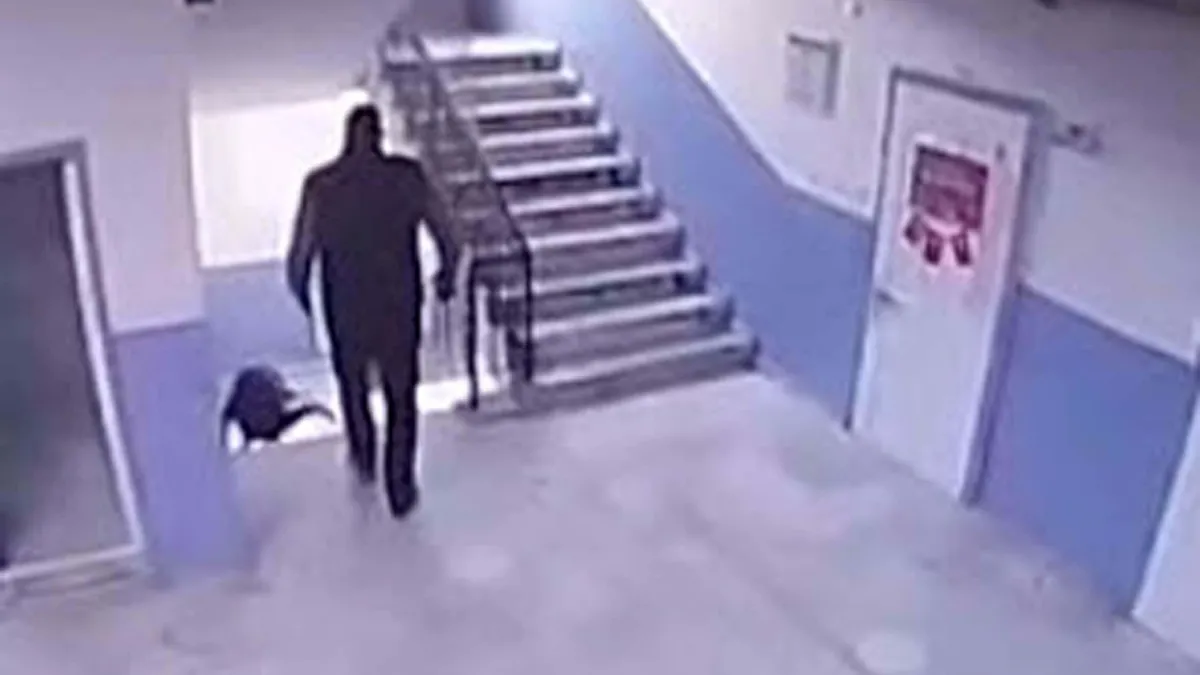 Otizmli öğrencisini merdivenden iten okul müdürü hakkında gelişme