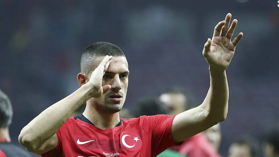 Merih Demiral herkesi şoke etti!