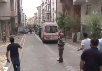 Esenyurt'ta cinnet! Silahı eline alıp...