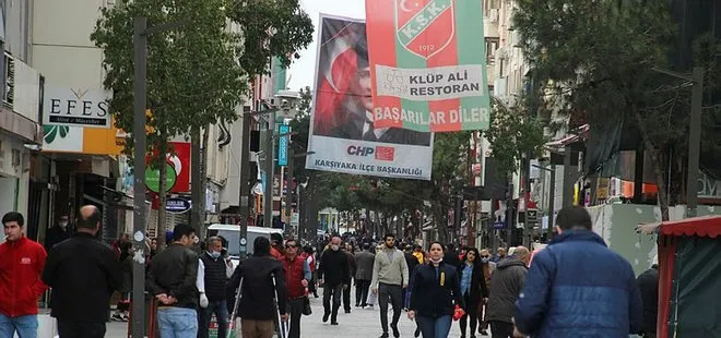 İzmir Karşıyaka Çarşısı’nda pes dedirten görüntüler! Evde kal çağrısına kulak asmadılar