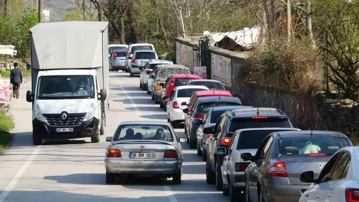 Son dakika | Kilometrelerce kuyruk oluştu! Saatlerce beklediler