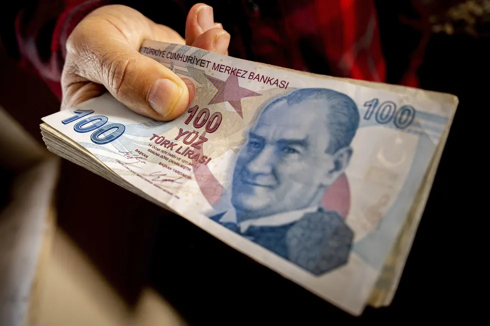 İstihdamını koruyan firmaya çift destek! 250 milyar liralık kredi paketi: Çalışan başına aylık 3 bin 500 lira prim desteği - 5