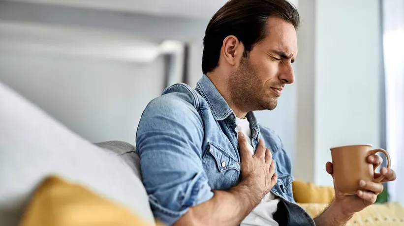 Kalp krizinden 30 gün önce vücudunuzun verdiği 8 gizli işaret