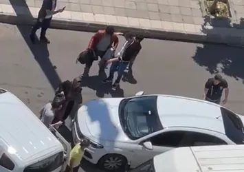 Takibe alınan otomobilden 16 kaçak göçmen çıktı