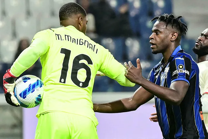 Milan'ın kalecisi Mike Maignan 10 hafta yeşil sahalardan uzak kalacak - 1