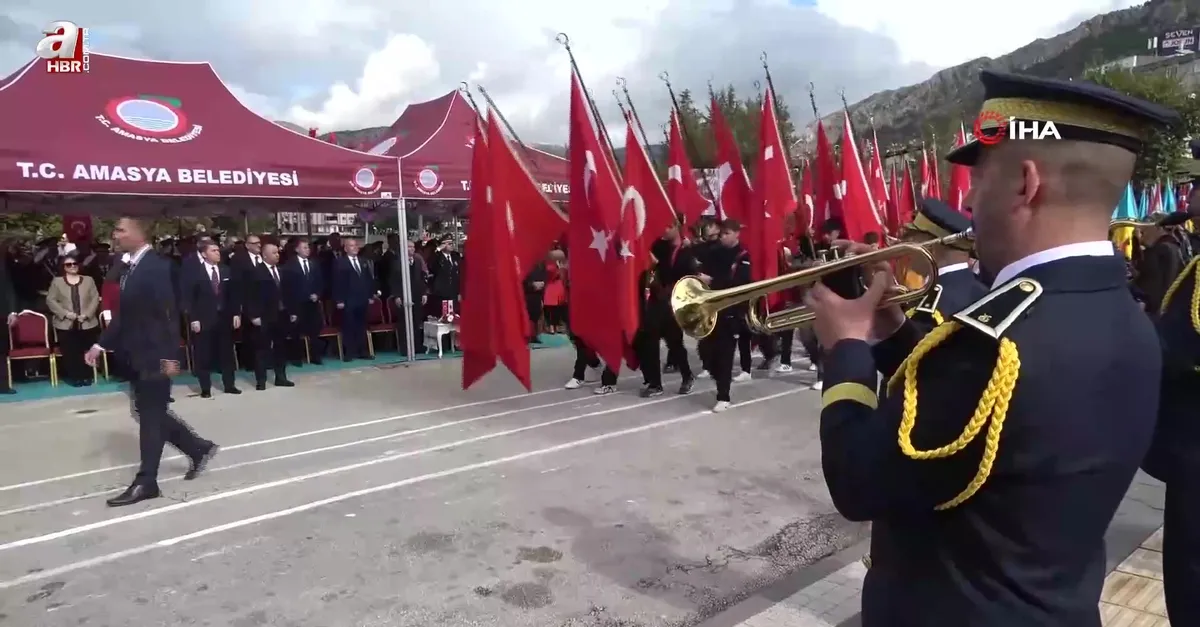 F-16'lardan nefes kesen gösteri