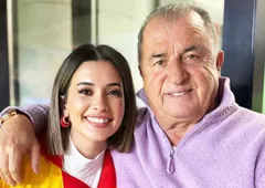 Sahada değil tribünde! Buse Terim "tarihte bir ilk" deyip paylaştı