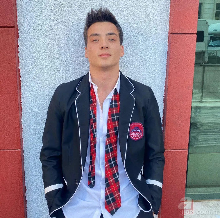 Kardeşlerim’in Afra’sı Ecem Sena Bayır’ın sevgilisi de oyuncu çıktı! Bakın kiminle birlikteymiş 13