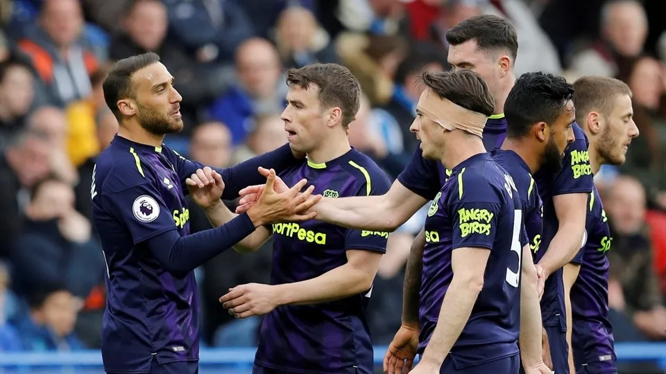 Everton'da Cenk Tosun patlaması