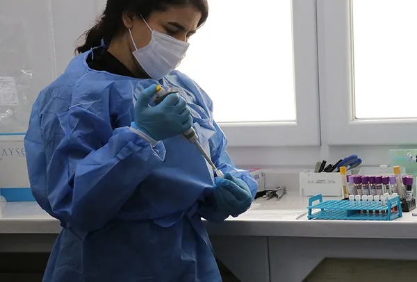 Depremde yakınlarını kaybedenler için önemli duyuru: Kan örneği vermeliler - 3