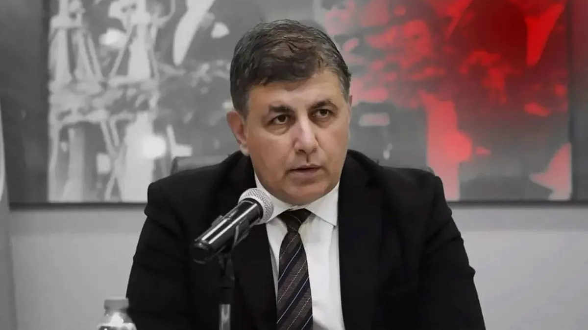 İzmir Büyükşehir’de işten çıkarma dalgası sürüyor: 12 kişi daha SMS ile kovuldu