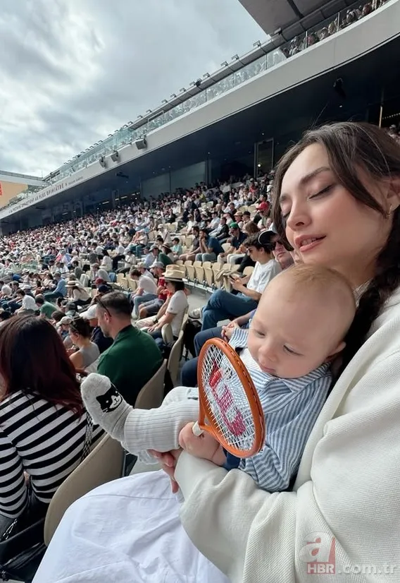 Cansel Elçin'in minik oğlu sevimliliğiyle kalpleri eritti! "Benziyor muyuz?" 7