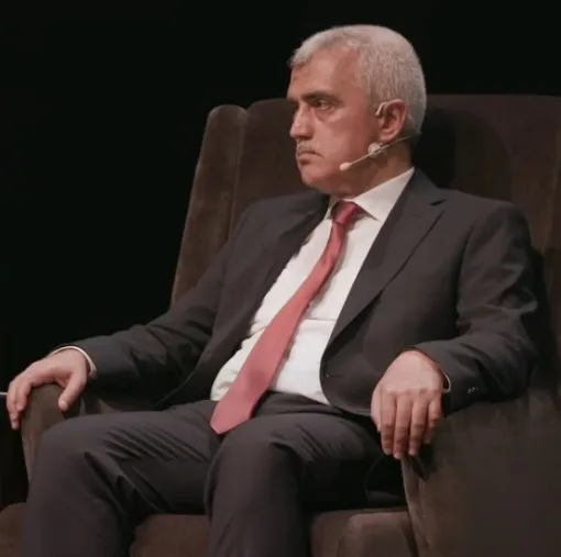 HDP’li Ömer Faruk Gergerlioğlu’nu terleten sorular: ’PKK’ sorusuna kaçamak cevap verdi seyircilerden büyük tepki gördü