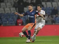 Fırtına istanbul'da sert esti