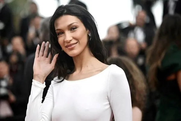 Bella Hadid’in babası Mohammed Hadid Filistin’den sürgün ediliş hikayesini anlattı: Evimize aldık biz bir daha içeri sokmadılar