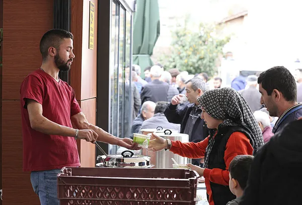 meteorolojiden-deprem-bolgesine-saganak-yagis-uyarisi-gece-boyu-etkili-olacak-duzce-sakarya-kocaeli-istanbul-h-1669216748465.jpg Meteoroloji'den deprem bölgesine sağanak yağış uyarısı! Gece boyu etkili olacak! Düzce Sakarya Kocaeli İstanbul hava durumu - 1