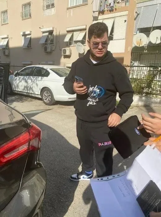 almanyada-8-milyon-euro-calarak-kayiplara-karismisti-vurguncu-yaseminin-izi-bulundu-1705380297205.jpeg Vurguncu Yasemin Gündoğan'ın izi bulundu! Almanya'da 8 milyon euro çalarak kayıplara karışmıştı! İspanyol dedektifler peşindeydi - 8