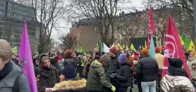 Terör örgütü PKK’nın üssü İsveç’te Başkan Erdoğan’a yönelik yeni provokasyon: Maketin başını keserek nefret kustular